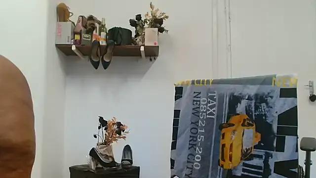 xTALLSEXYBUMx — PLEASE HELP ME PAY RENT